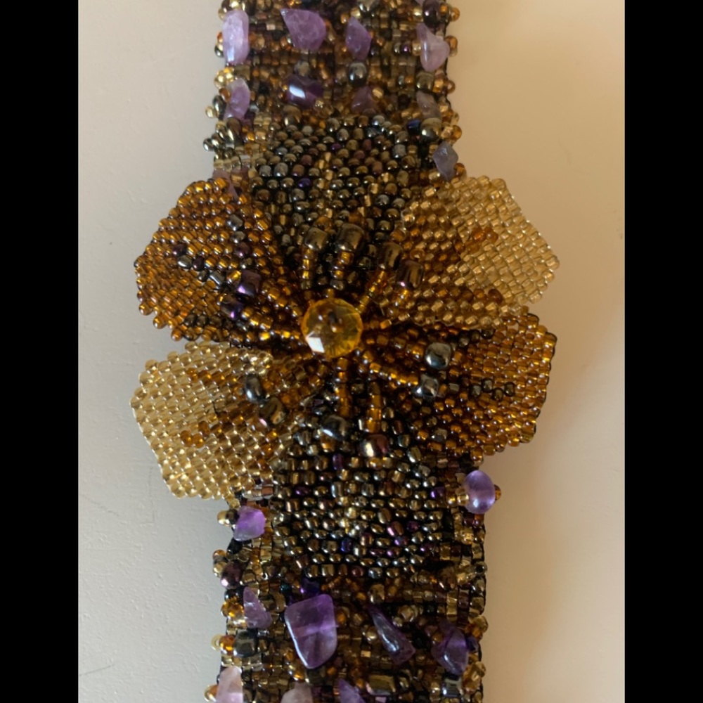 Floral Stretchy Beaded Bracelet